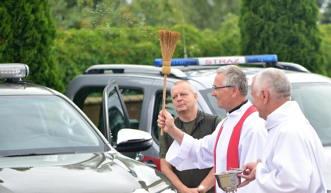 W nadziei na szczęśliwą drogę