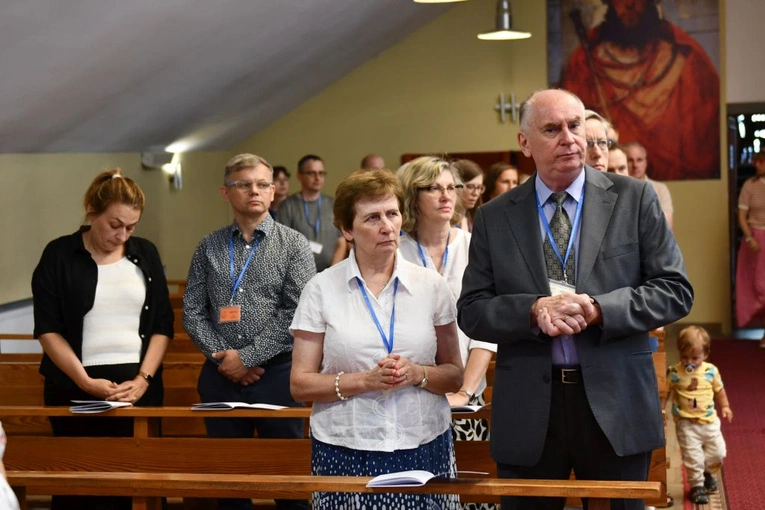 W Rokitnie trwa sesja o pilotowaniu kręgów Domowego Kościoła