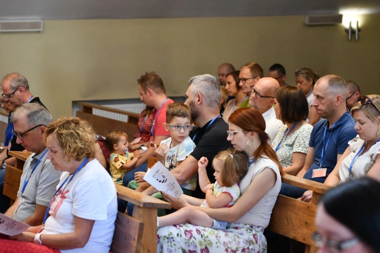 W Rokitnie trwa sesja o pilotowaniu kręgów Domowego Kościoła