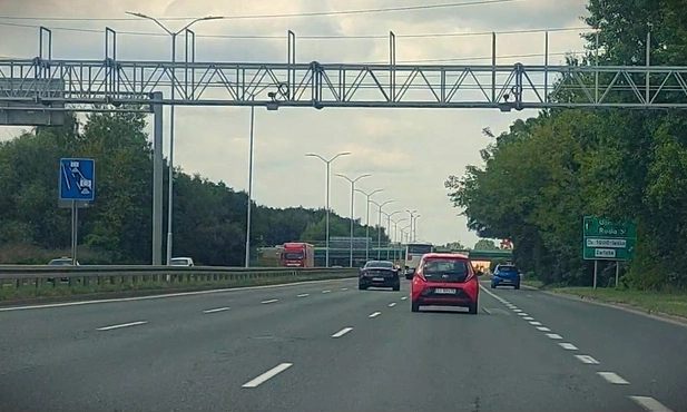 Katowice. Na DTŚ pojawił się odcinkowy pomiar prędkości