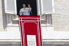 Papież: Eucharystia to największy cud, jaki istnieje