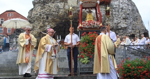 Kochani dziadkowie i osoby starsze, przyjmijcie słowo "dziękujemy"