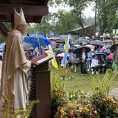 Abp Adrian Galbas przewodniczył uroczystościom odpustowym w kościele św. Anny w Oleśnie