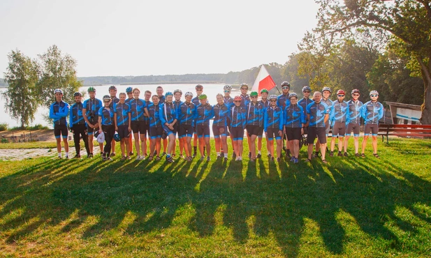 Rowerami z Kokotka do Azerbejdżanu - na pełnym Baku