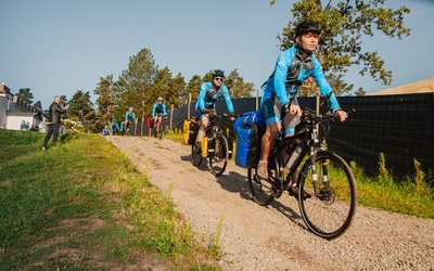 Rowerami z Kokotka do Azerbejdżanu - na pełnym Baku