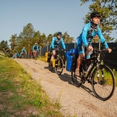 Rowerami z Kokotka do Azerbejdżanu - na pełnym Baku