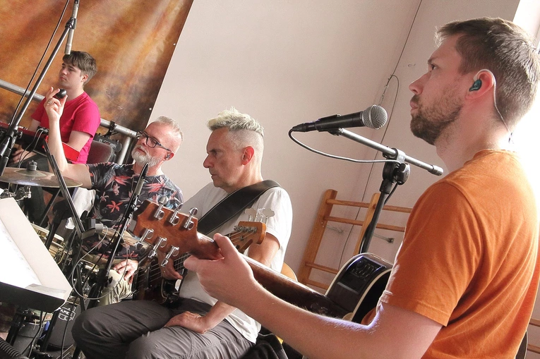 Przystanek Jezus - uwielbienie