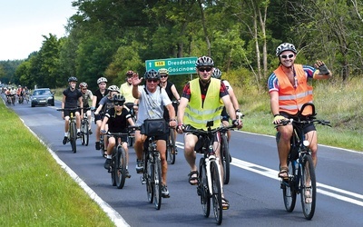 Pielgrzymi w drodze do Pani Jasnogórskiej pokonali ok. 550 km.