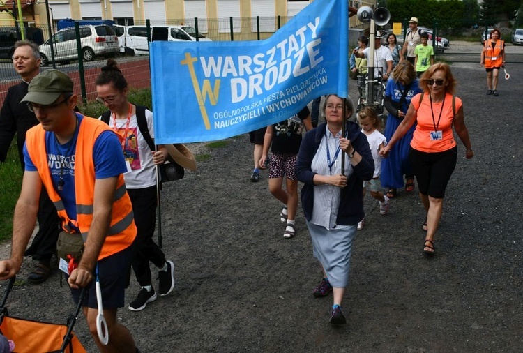 Pielgrzymka Nauczycieli i Wychowawców "Warsztaty w drodze" już na szlaku