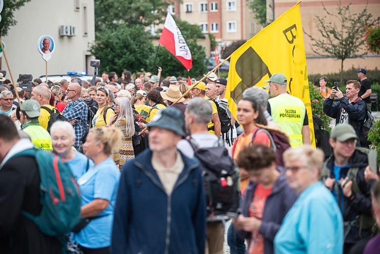 Start XXI Pieszej Pielgrzymki Świdnickiej