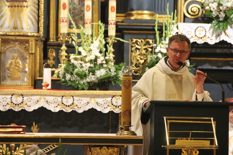 Inauguracja Kaplicy Wieczystej Adoracji i odpust Porcjunkuli u franciszkanów w Wieliczce