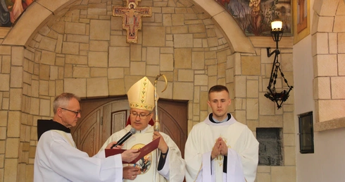 Inauguracja kaplicy Wieczystej Adoracji i odpust Porcjunkuli u franciszkanów w Wieliczce