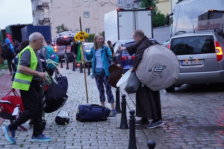 PPW 2024. Msza św. w katedrze wrocławskiej i początek drogi