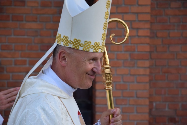 Poświęcenie pomnika Prymasa Tysiąclecia w Radomiu