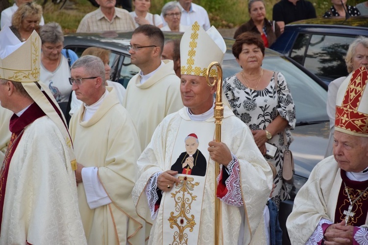 Poświęcenie pomnika Prymasa Tysiąclecia w Radomiu