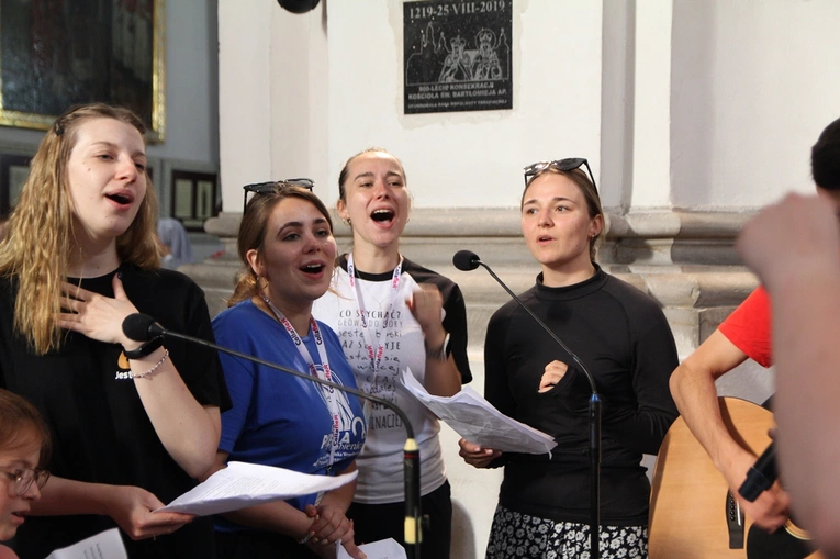 PPW 2024. Jesteśmy Kościołem, rodziną. Dziś gościła nas św. Jadwiga, po królewsku