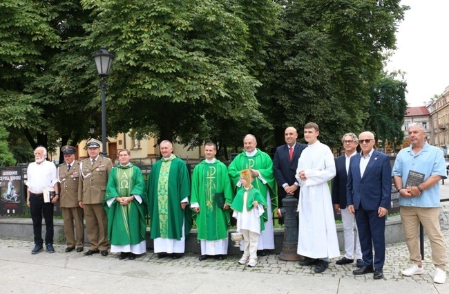 Wystawa pamięci kapelanów katyńskich