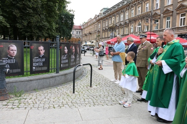 Wystawa pamięci kapelanów katyńskich