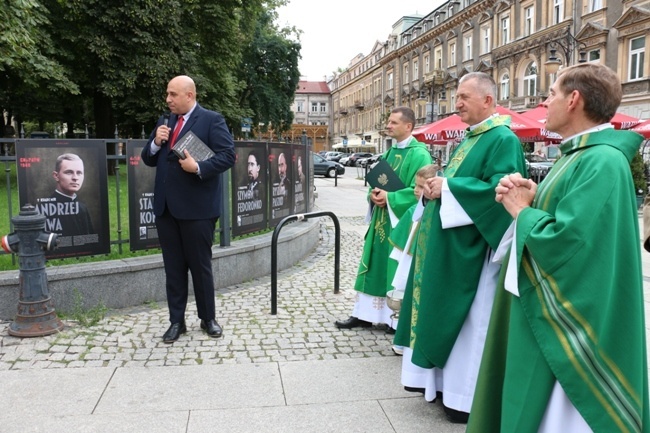 Wystawa pamięci kapelanów katyńskich