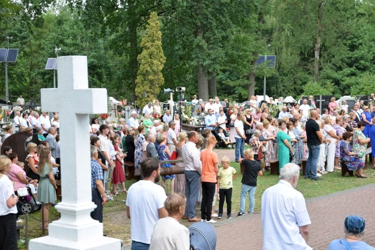 Tłumy wiernych na odpuście MB Śnieżnej 