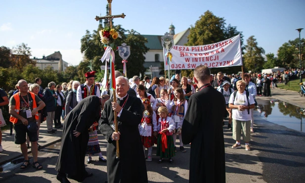 Ruszają do Matki