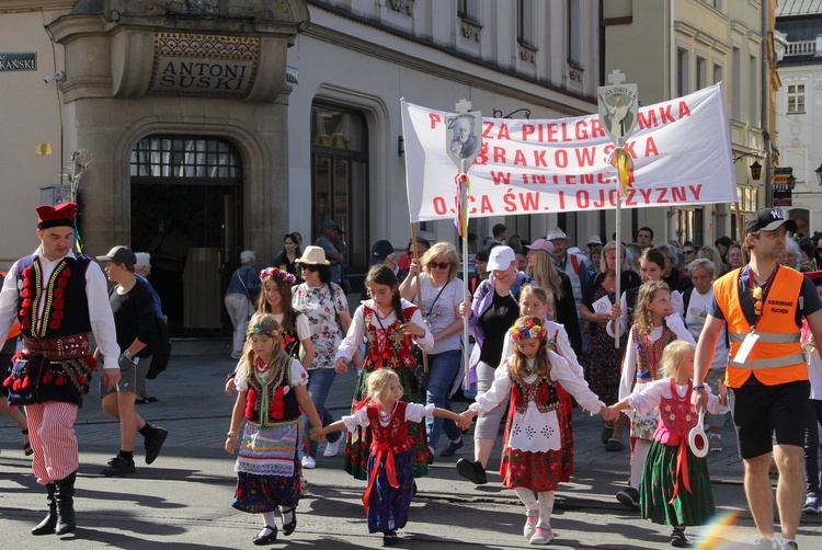 Wyjście 44. Pieszej Pielgrzymki Krakowskiej z Wawelu na Jasną Górę