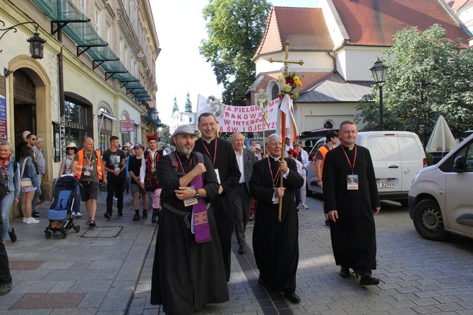 Wyjście 44. Pieszej Pielgrzymki Krakowskiej z Wawelu na Jasną Górę