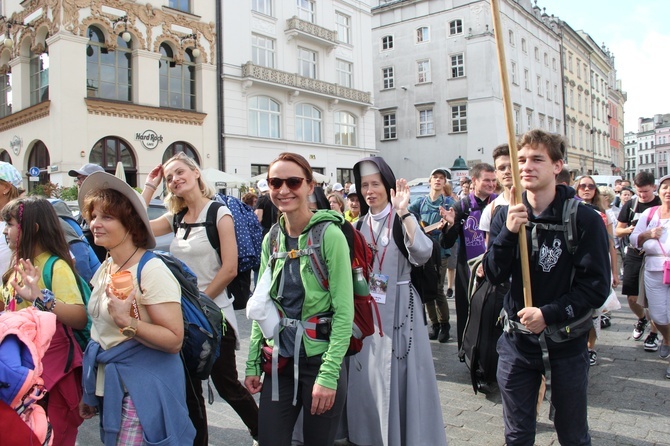 Wyjście 44. Pieszej Pielgrzymki Krakowskiej z Wawelu na Jasną Górę