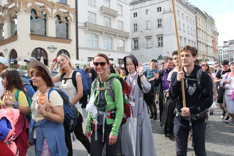 Wyjście 44. Pieszej Pielgrzymki Krakowskiej z Wawelu na Jasną Górę