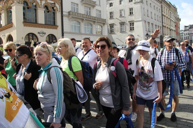 Wyjście 44. Pieszej Pielgrzymki Krakowskiej z Wawelu na Jasną Górę