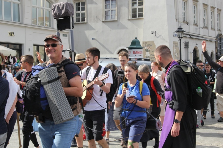 Wyjście 44. Pieszej Pielgrzymki Krakowskiej z Wawelu na Jasną Górę