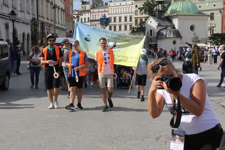 Wyjście 44. Pieszej Pielgrzymki Krakowskiej z Wawelu na Jasną Górę