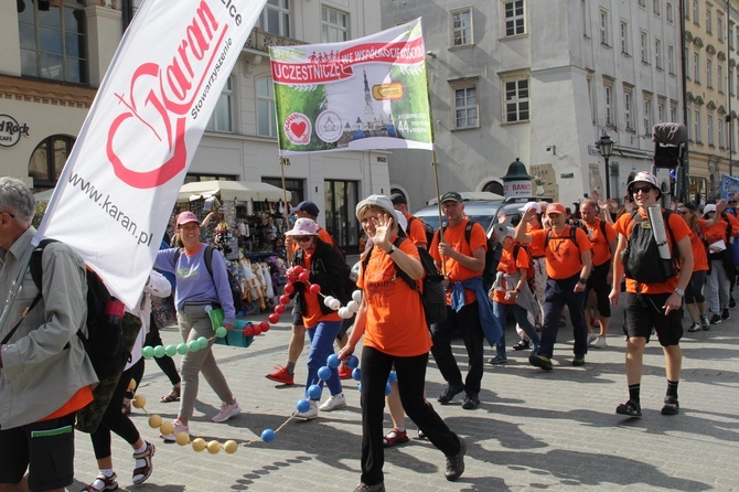 Wyjście 44. Pieszej Pielgrzymki Krakowskiej z Wawelu na Jasną Górę