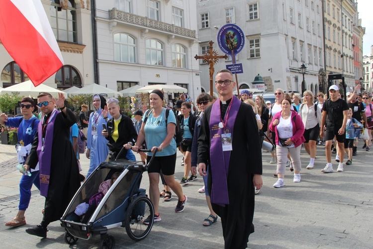 Wyjście 44. Pieszej Pielgrzymki Krakowskiej z Wawelu na Jasną Górę