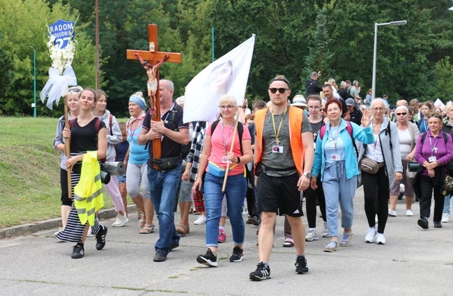 Wyruszyła 46. Piesza Pielgrzymka Diecezji Radomskiej na Jasną Górę