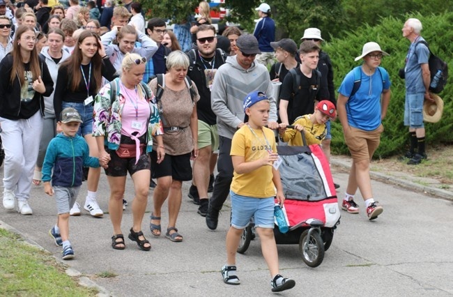 Wyruszyła 46. Piesza Pielgrzymka Diecezji Radomskiej na Jasną Górę