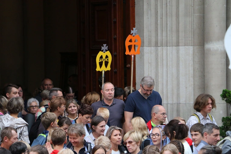 Płock. Wyjście pielgrzymki. Część I