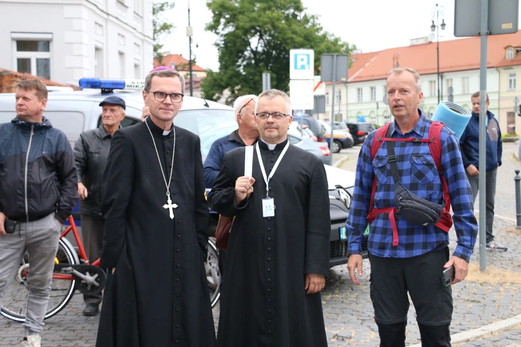 Płock. Wyjście pielgrzymki. Część I