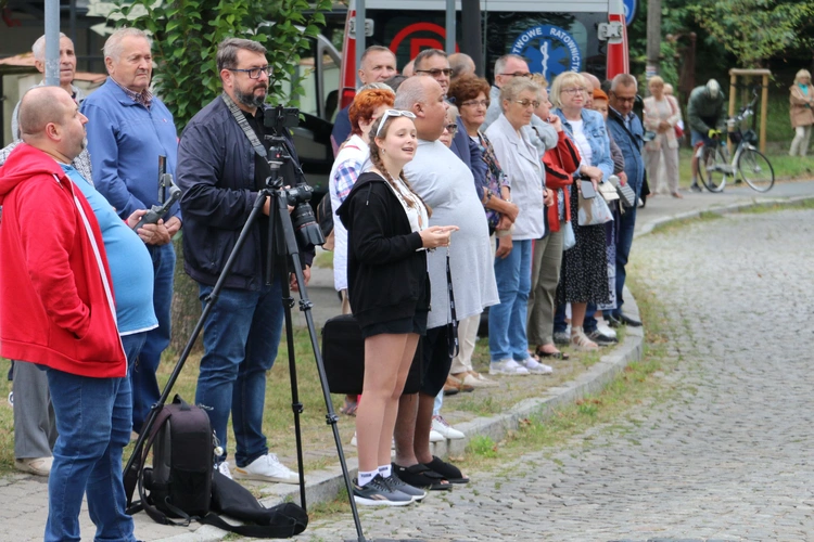 Płock. Wyjście pielgrzymki. Część I