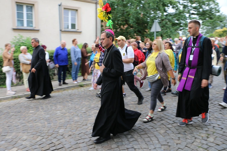 Płock. Wyjście pielgrzymki. Część I