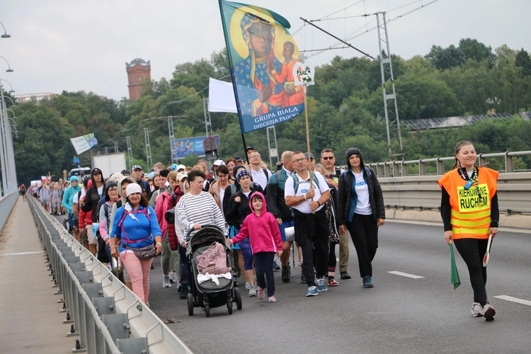 Płock. Wyjście pielgrzymki. Część II
