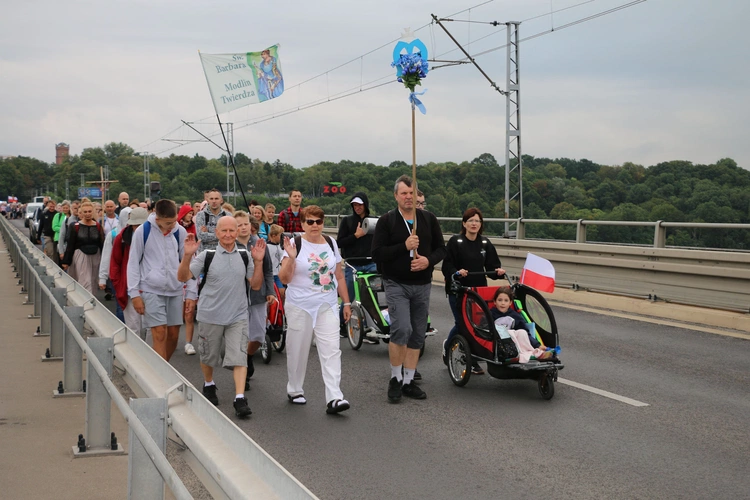 Płock. Wyjście pielgrzymki. Część II