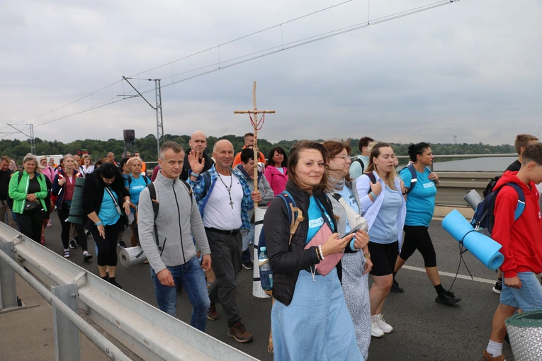Płock. Wyjście pielgrzymki. Część II