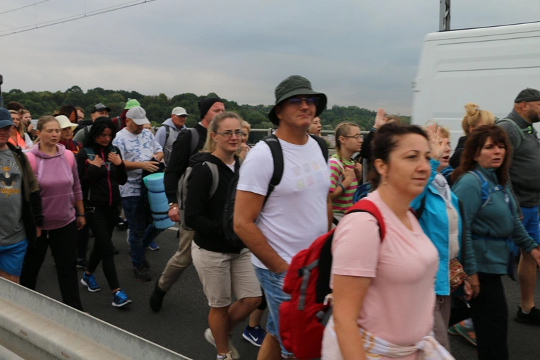 Płock. Wyjście pielgrzymki. Część II