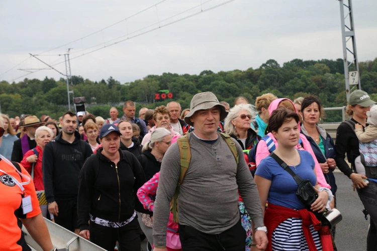 Płock. Wyjście pielgrzymki. Część II