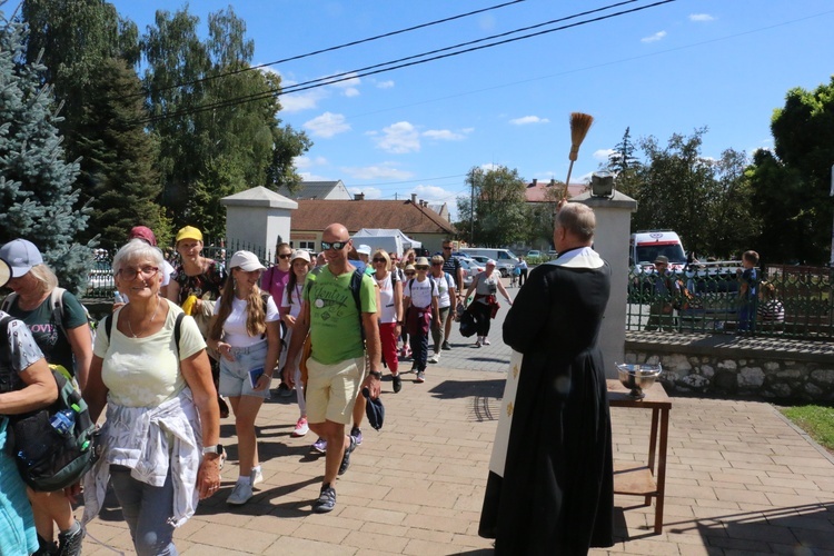 Pielgrzymi ze Skawiny w Liszkach 2024