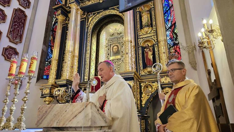 Poświęcenie ołtarzy