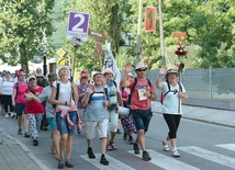 	Na szlak wyruszają 23 grupy w pięciu strumieniach.