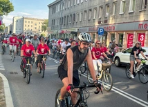 	W rajdzie pojechało około tysiąca rowerzystów.