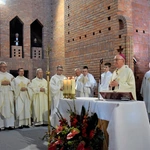 Pierwsza Msza św. w kościele parafialnym pw. Przemienienia Pańskiego w Lublinie. 